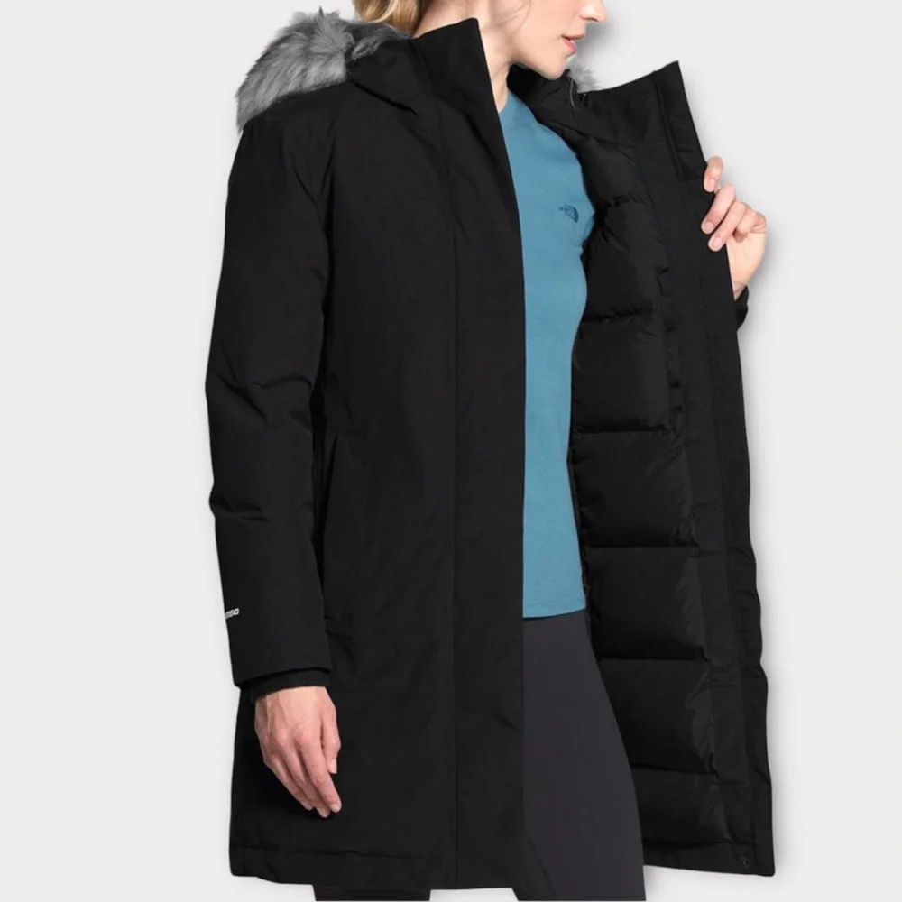 SOLD The North Face Artic Down Parka - Picture 4 of 16